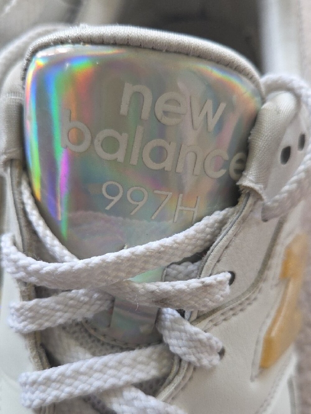 New Balance 997 White Leather Sneakers Gel Sparkle 'N' Womens Size 8 - Picture 2 of 8